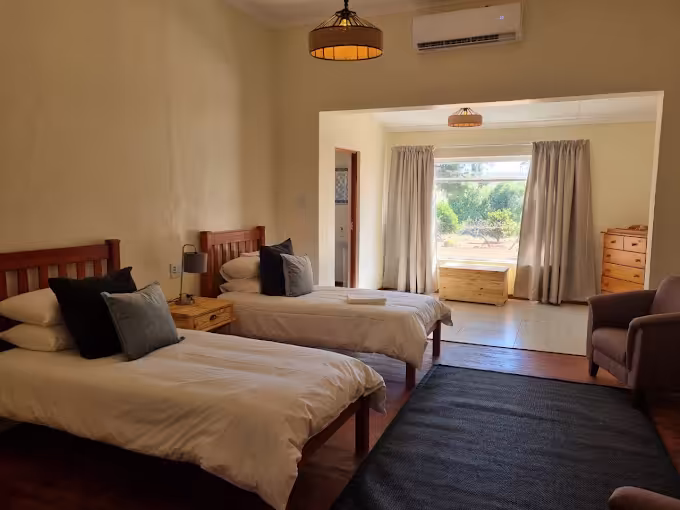 Orange Tree Guest Lodge Accommodation in Groblershoop